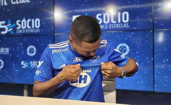 Cruzeiro: de saída, Nikão teve passagem decepcionante no 'time do coração'