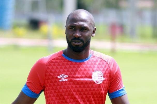 Rodrigo Souza, volante, foi para o Náutico