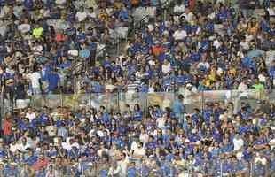 Torcedores do Cruzeiro compareceram em grande nmero ao Mineiro na semifinal contra o Tupi