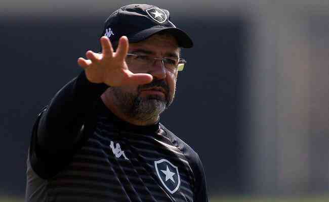 Enderson quer time competitivo para o incio do ano; Botafogo planeja investimentos para o 2 semestre