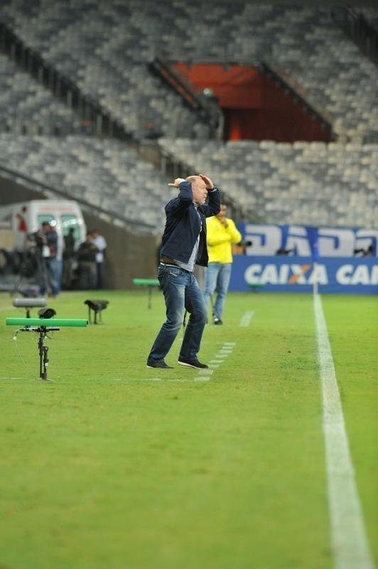 Cruzeiro e Palmeiras mediram foras, no Mineiro, pela oitava rodada do Campeonato Brasileiro