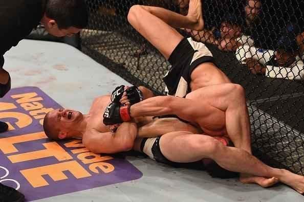 Alex Morono venceu Kyle Noke por decisão dividida