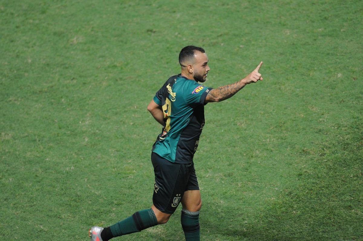 Fotos do jogo entre Amrica e Juventude, no Independncia, pela Srie B