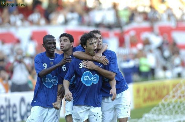 A diferença em relação à decisão do ano anterior era que a vantagem agora era do Galo. Mas a Raposa, ainda sob o comando de Adílson Batista, repetiu o placar do jogo de ida de 2008. O primeiro tempo teve apenas um gol, marcado por Kléber já aos 39min. Na etapa final, Leonardo Silva e Jonathan, duas vezes cada, fizeram o time celeste repetir a maior goleada na história dos clássicos no Gigante da Pampulha.