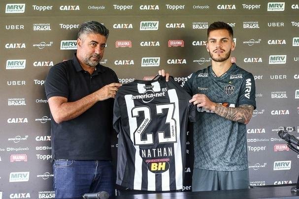 Apresentação do meia Nathan, novo jogador do Atlético