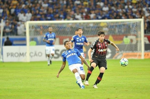 Cruzeiro conseguiu marcar no segundo tempo, com Arrascaeta, mas sofreu empate no fim com Bergson