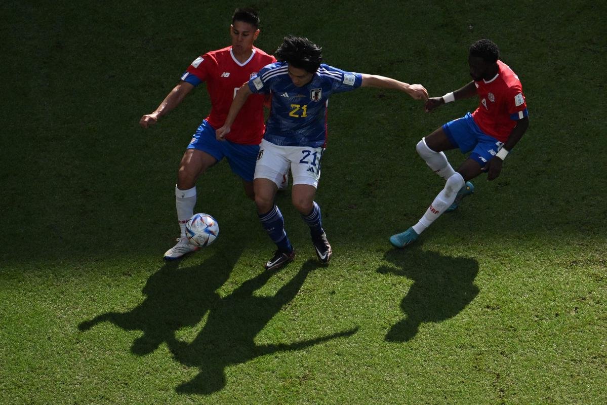 Japo e Costa Rica se enfrentaram no Ahmad Bin Ali Stadium, em Al-Rayyan