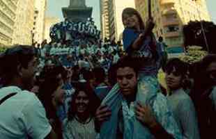 Cerca de 100 mil pessoas saram pelas ruas de BH para comemorar o ttulo do Cruzeiro da Copa do Brasil de 1996