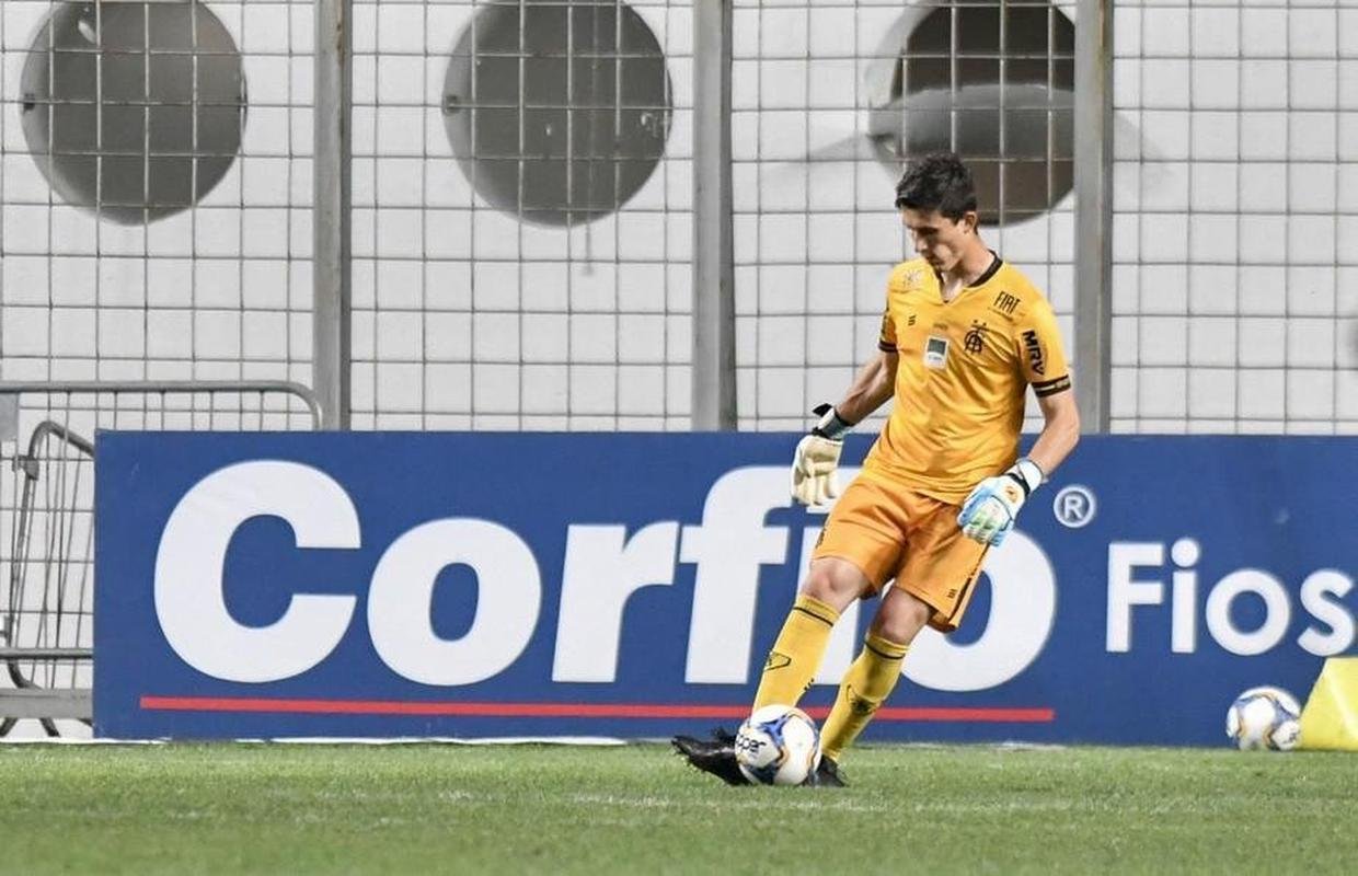 O goleiro Airton tem contrato com o América até o fim de 2022