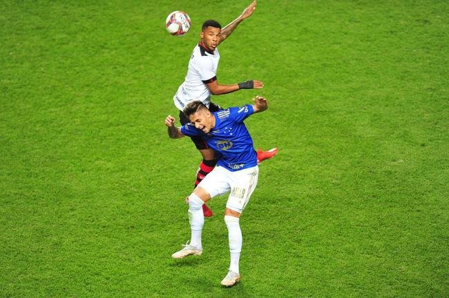 Fotos do duelo entre Cruzeiro e Vitria, no Independncia, em Belo Horizonte, pela 17 rodada da Srie B do Campeonato Brasileiro