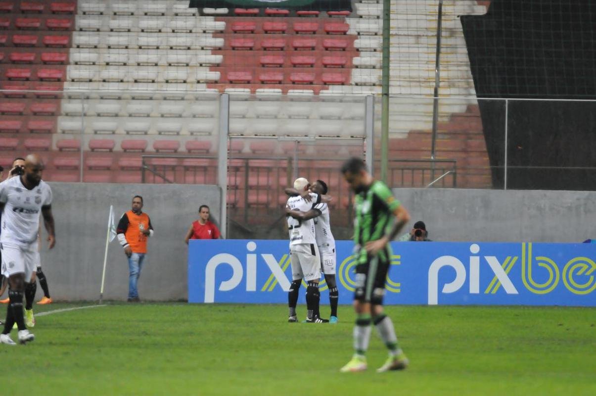 Fotos da derrota do Amrica para o Cear, por 2 a 0, no Independncia, pela 10 rodada da Srie A