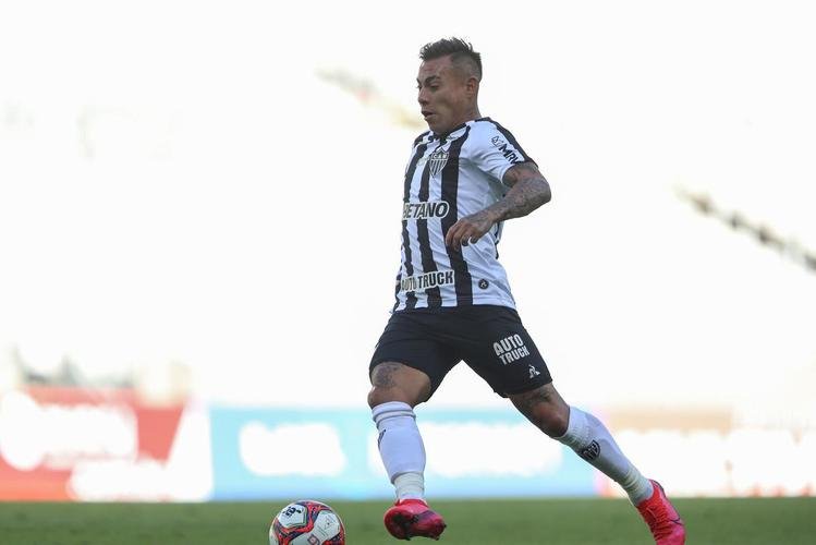 Fotos do clássico do centenário, entre Cruzeiro e Atlético, no Mineirão, em Belo Horizonte, pela nona rodada do Campeonato Mineiro