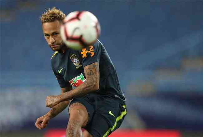 Neymar  presena garantida em campo 