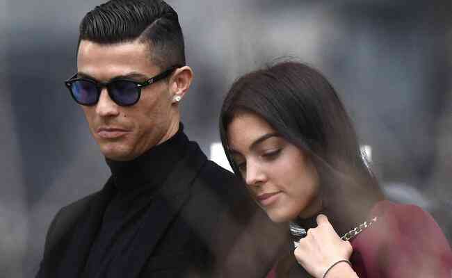 Cristiano Ronaldo e Georgina Rodriguez esto recebendo solidariedade do mundo do esporte aps morte do filho