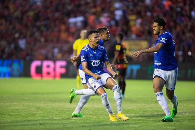 Cruzeiro foi batido pelo Sport por 3 a 1 na Ilha do Retiro pela Série B