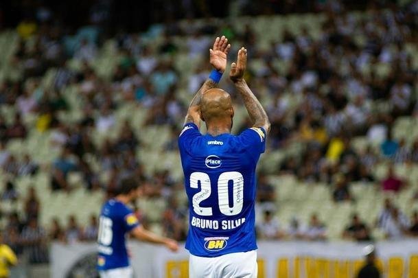Cruzeiro enfrentou o Ceará, neste domingo, em Fortaleza