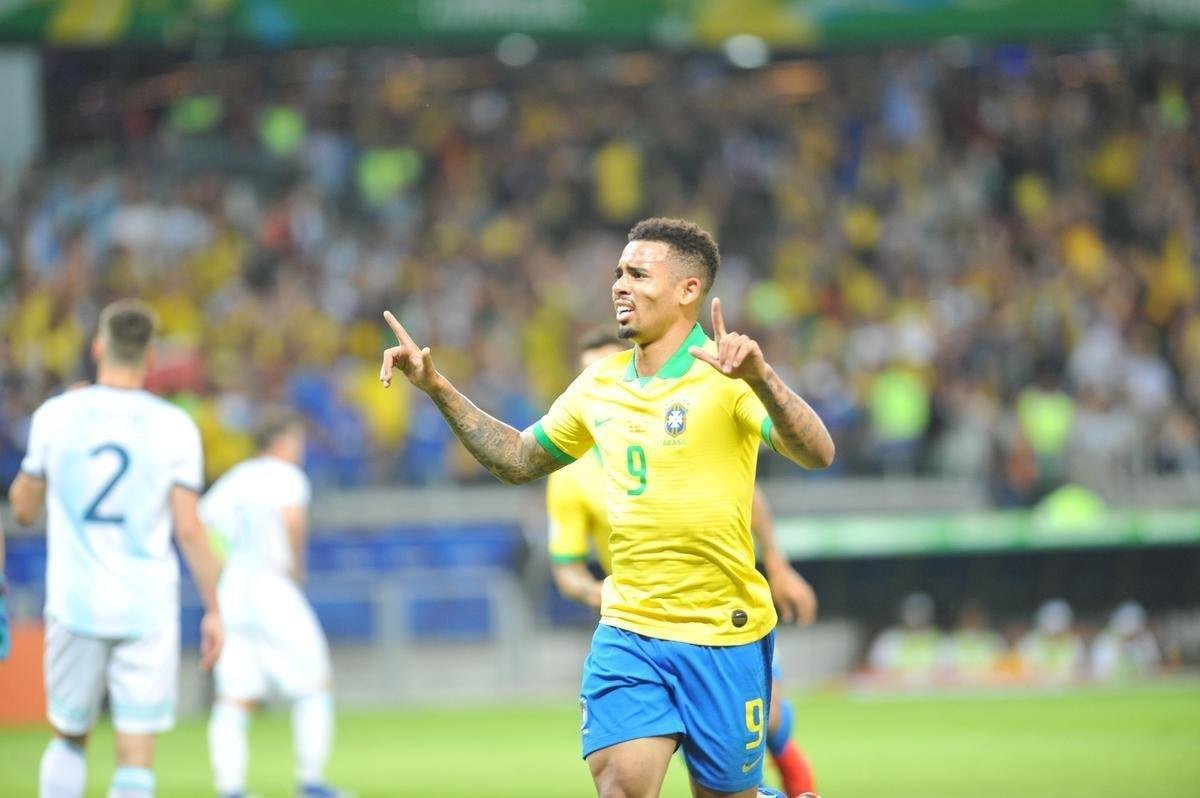 Fotos da vitria do Brasil sobre a Argentina, por 2 a 0, no Mineiro, pela semifinal da Copa Amrica; Gabriel Jesus e Firmino marcaram os gols da seleo em BH