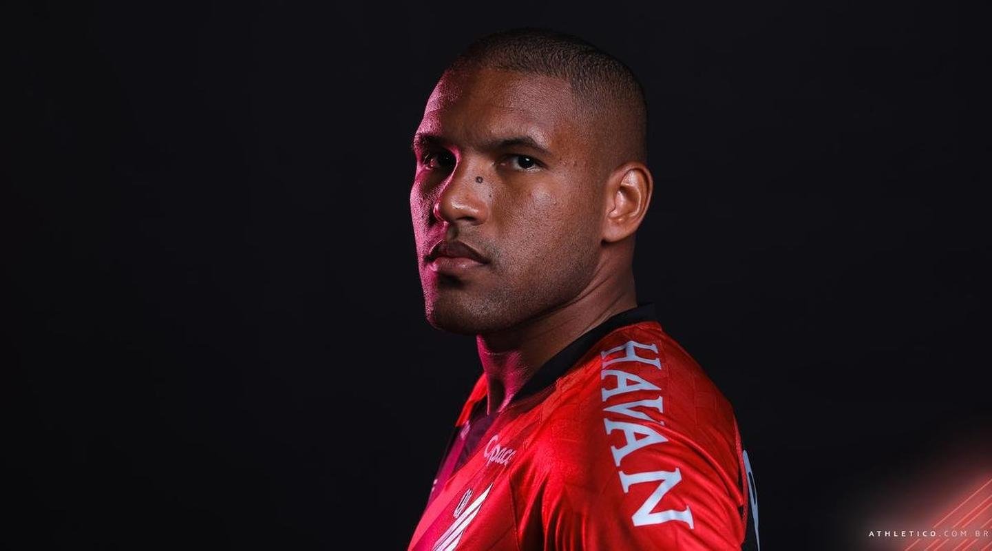 Matheus Felipe, zagueiro (Athletico-PR)