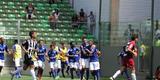 Rafael Silva marcou gol sobre rival e comemorou imitando galinha