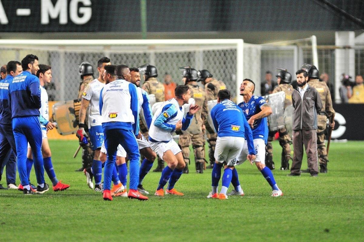 Atltico e Cruzeiro se enfrentaram pelas quartas de final da Copa do Brasil
