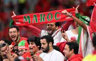 Imagens das torcidas de Frana e Marrocos no duelo pela semifinal da Copa do Mundo do Catar, no Estdio Al Bayt
