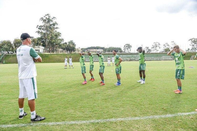 (Foto: Mour�o Panda/Am�rica)