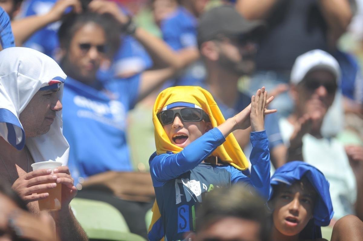 Lances da partida entre Cruzeiro e Grmio, no Independncia, pela 18 rodada do Campeonato Brasileiro