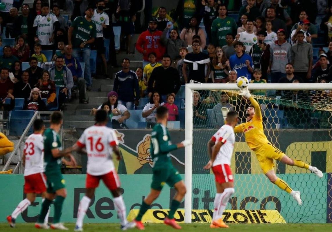 Aps ficar quase dez jogos sem vencer, o Bragantino derrotou o Flamengo em casa e arrancou um empate contra o Cuiab na Arena Pantanal. Dessa maneira, defende uma invencibilidade de dois jogos