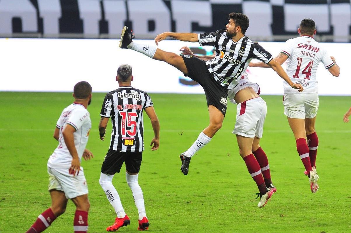 No segundo tempo, Atltico abriu o placar com gol de Hulk, em cobrana de pnalti