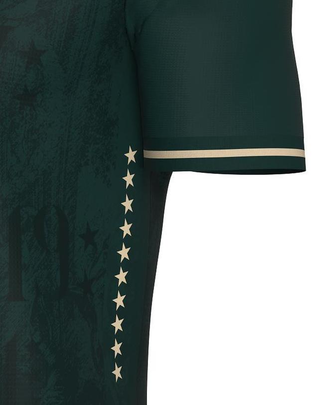 Fotos do terceiro uniforme do América na temporada 2022. O modelo foi desenhado por Ícaro de Almeida, por meio do concurso Camisa Cento e Deca, em homenagem aos 110 anos de história do clube