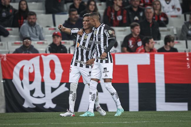 Neste domingo (17), o Atltico enfrentou o Athletico-PR pela segunda rodada da Srie A do Campeonato Brasileiro. A partida foi realizada na Arena da Baixada, em Curitiba.