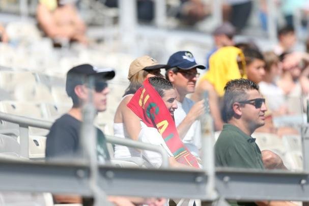 Mineiro ficou colorido nesta quarta-feira com camisas de clubes e selees em duelo da Olimpada