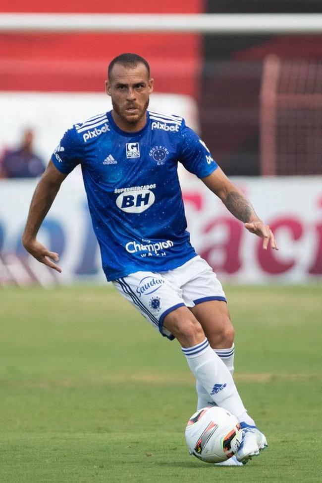 Cruzeiro foi batido pelo Sport por 3 a 1 na Ilha do Retiro pela Série B