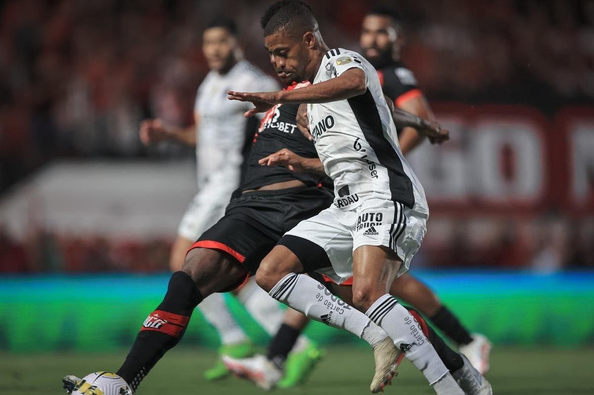 Atltico-GO x Atltico: veja fotos do jogo pelo Brasileiro