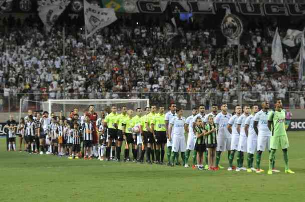 Imagens do clssico de ida da semifinal do Mineiro, entre Atltico e Amrica, no Independncia