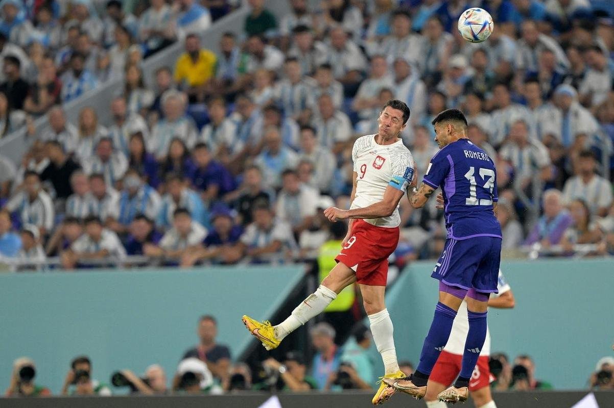 Fotos do jogo entre Polnia e Argentina no Estdio 974, em Doha, pela terceira rodada do Grupo C da Copa do Mundo, no Catar