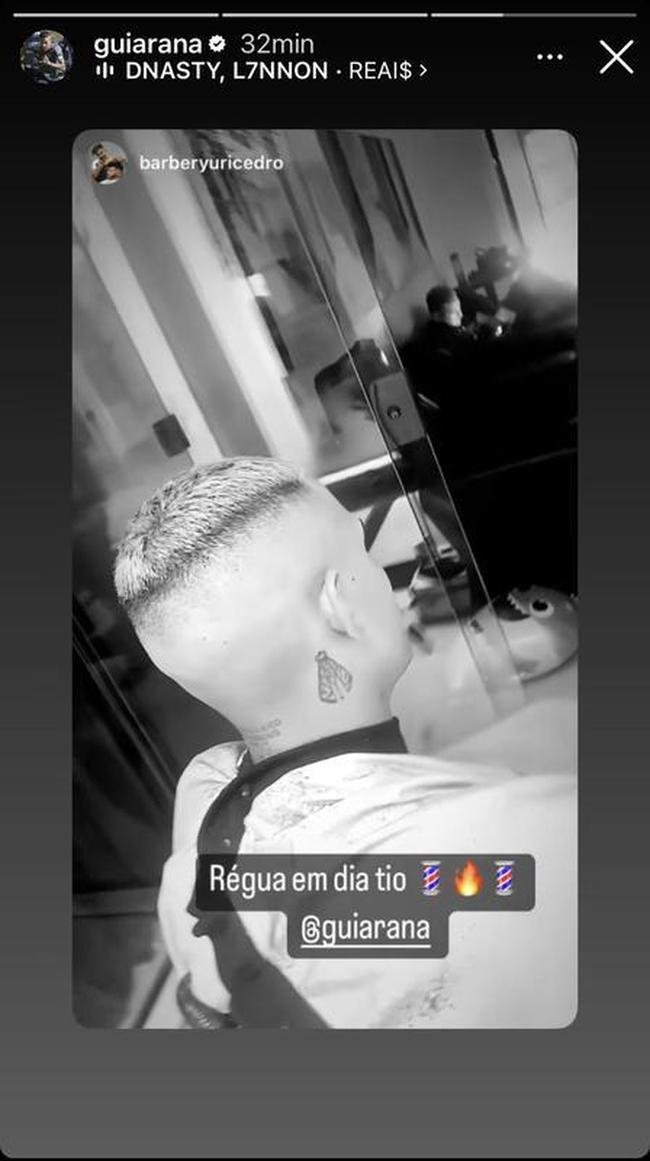 Arana aproveitou o fim das frias para cortar o cabelo em Belo Horizonte.