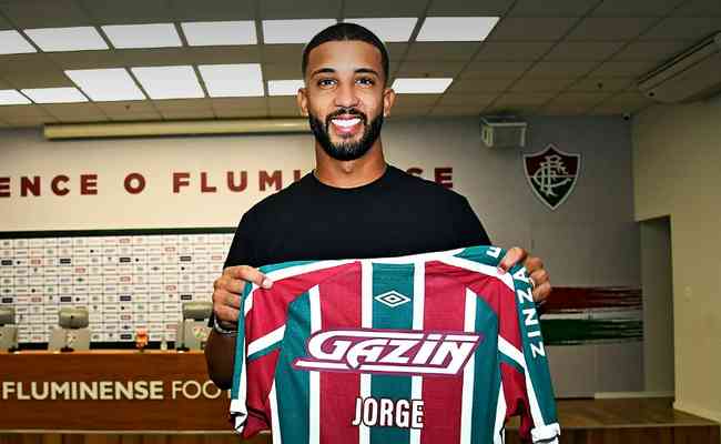 Jorge, sondado pelo Cruzeiro, foi anunciado como reforo do Fluminense