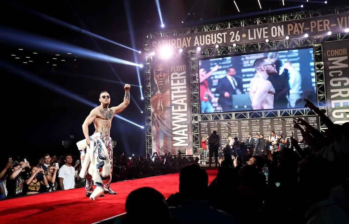 Imagens da etapa de Nova York da turn com Mayweather e McGregor. Astros se encaram no Brooklyn