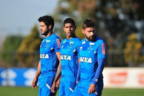Imagens do treino do Cruzeiro desta quinta-feira, na Toca da Raposa II (Alexandre Guzanshe/EM D.A Press)