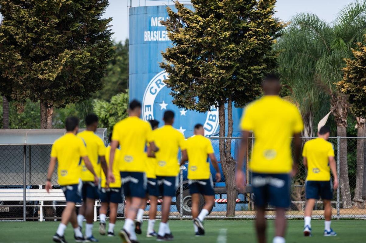 Fotos do treino do Cruzeiro desta segunda-feira (27/9)