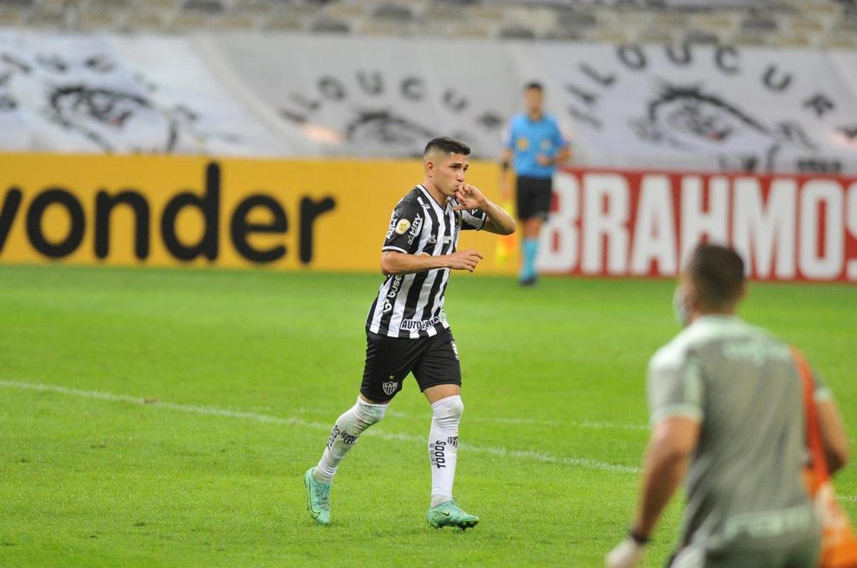 Atacante - Savarino: R$ 8,6 milh�es junto ao Real Salt Lake-EUA (fevereiro de 2020)