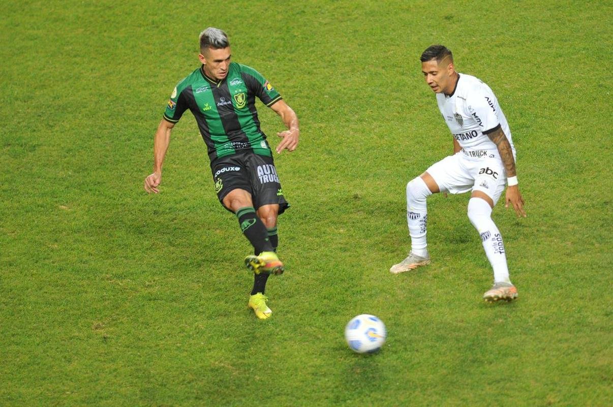 Fotos do jogo entre Amrica e Atltico