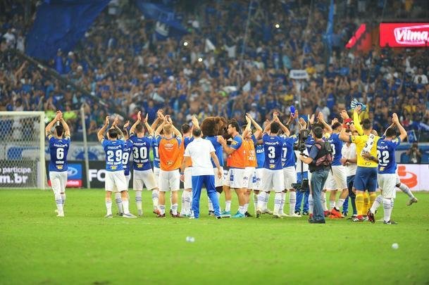 Cruzeiro venceu Corinthians por 1 a 0, nesta quarta-feira, no Mineiro, pela partida de ida da final da Copa do Brasil