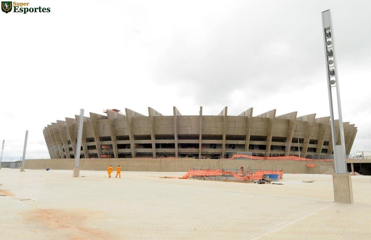 14/11/2012 - Reforma do Mineiro praticamente concluda no interior e no exterior