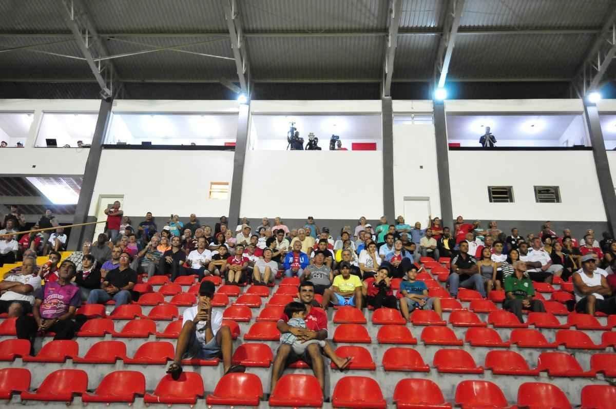 Boa Esporte, novo time de Bruno, venceu o Arax por 2 a 0 pelo Mdulo II do Mineiro 