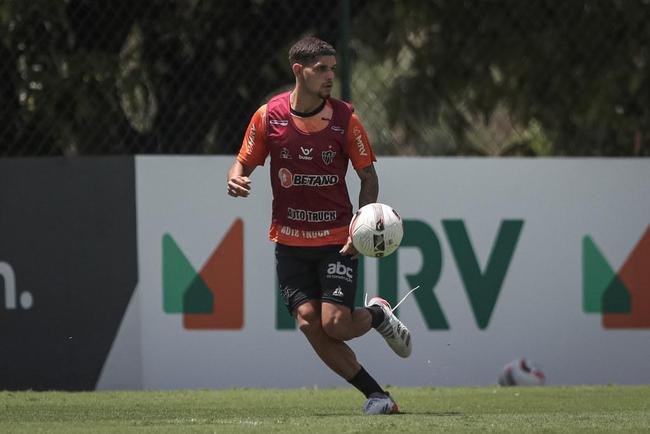 Atl�tico segue prepara��o para o cl�ssico; veja fotos