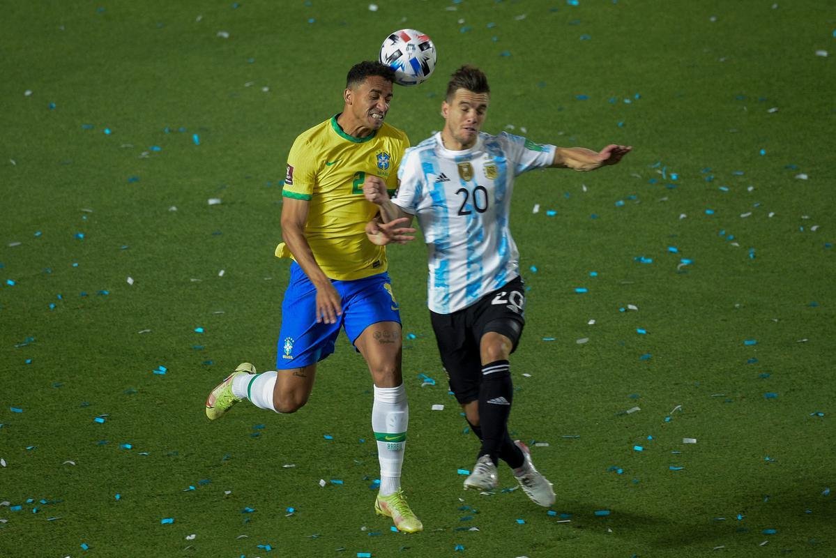 Sem Neymar, Brasil encarou a Argentina em clssico agitado pelas Eliminatrias