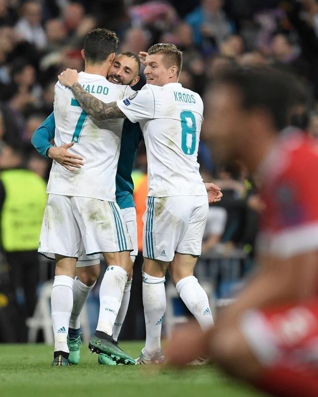 Depois da classificao do Real Madrid, festa merengue e decepo do Bayern no Santiago Bernabu