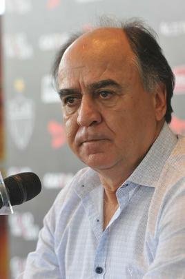 Tcnico Marcelo Oliveira deu entrevista de despedida na Cidade da Galo